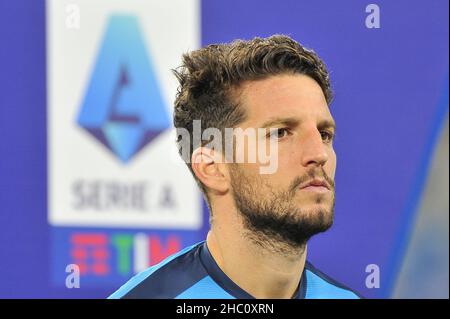 Napoli, Italia. 22nd Dic 2021. Dries Mertens giocatore di Napoli, durante la partita della Serie Italiana A tra Napoli e Spezia risultato finale Napoli 0, Spezia 1, partita disputata allo Stadio Diego Armando Maradona. Napoli, Italia, 22 dicembre 2021. (Foto di Vincenzo Izzo/Sipa USA) Credit: Sipa USA/Alamy Live News Foto Stock