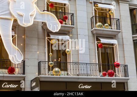 Cartier store a Sydney, Castlereagh strada adornata con decorazioni natalizie, centro di Sydney, NSW, Australia Foto Stock