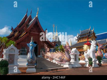 Thailandia: Hatsadiling (mezzo uccello, mezzo elefante) a Wat Ban Den, Ban Inthakin, distretto di Mae Taeng, Chiang mai. Il Wat Ban Den, noto anche come Wat Bandensali si Mueang Kaen, è un grande complesso di templi buddisti a nord della città di Chiang mai, nel nord della Thailandia.