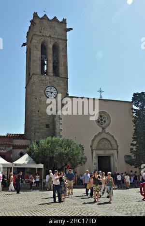 Chiesa di Sant Julià in Argentona nella provincia di Maresme di Barcellona, Catalogna, Spagna Foto Stock