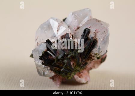 epidote, minerale campione pietra roccia geologia gemma cristallo Foto Stock