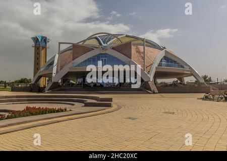 TARAZ, KAZAKISTAN - 30 MAGGIO 2018: Casa di amicizia a Taraz, Kazakistan Foto Stock