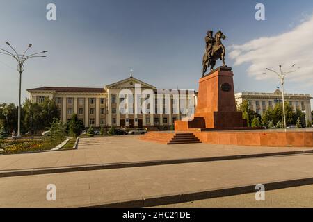 TARAZ, KAZAKISTAN - 30 MAGGIO 2018: Statua di Baydibek Batyr a Taraz, Kazakistan Foto Stock