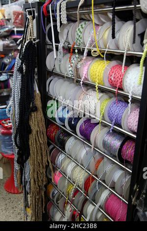 Dongdaemun Shopping Complex a Dongdaemun, Seoul, Corea del Sud. Famoso per gli accessori per l'industria dell'abbigliamento. Foto Stock