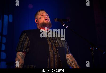 Rag n Boneman in concerto' Liverpool Regno Unito Dicembre 2021 Foto Stock