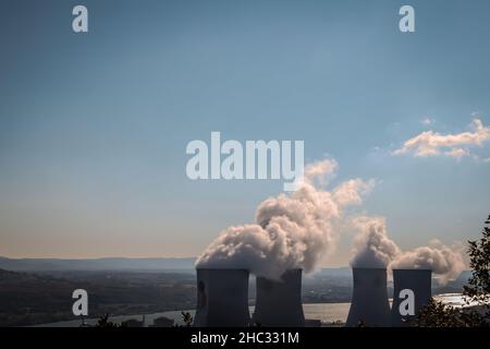 Centrale nucleare di Cruas Meysse al rodano Foto Stock