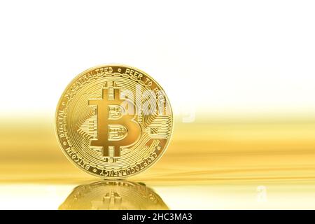 Bitcoin Cryptocurrency , monete d'oro , estrazione , denaro futuro Foto Stock