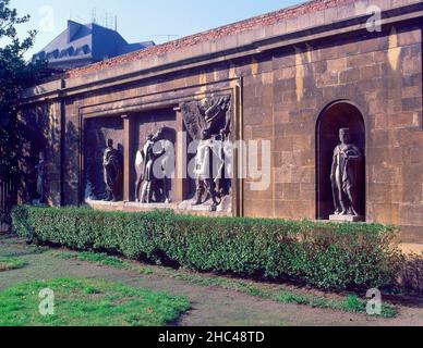 VISTA GENERALE - 1942. Autore: ZARAGOZA / HEVIA / ALVAREZ LAVIADA. Posizione: JARDINES DE LOS REYES CAUDILLOS. Oviedo. ASTURIAS. Spagna. Foto Stock