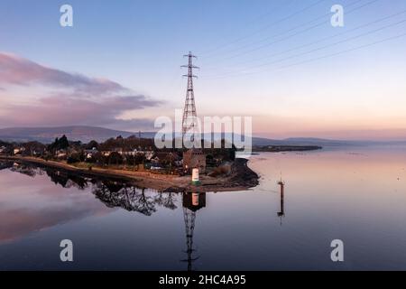 DERRY LONDONDERRY, REGNO UNITO - DICEMBRE 17 2021 : Culmore Point si trova sull'altro lato della centrale e del porto. Foto Stock