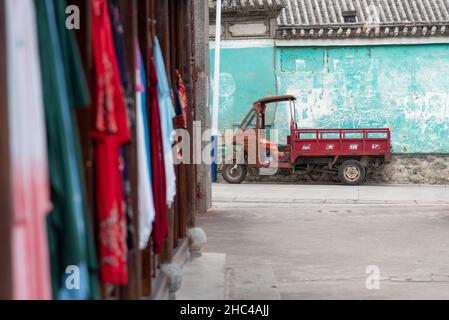 Febbraio 2019. Bai villaggio di Zoucheng, che produce batik. Foto Stock