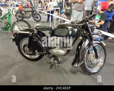 Avellaneda, Argentina - 5 dic 2021 - scatto di una classica auto Union DKW RT 178 moto tedesca. Expo Wheels 2021 Motorbikes show. Foto Stock