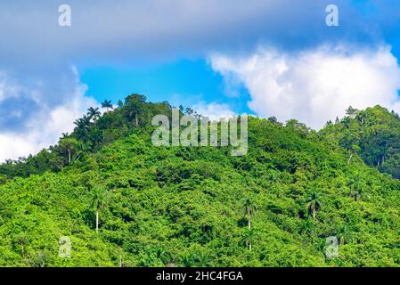SCENIC nella Riserva Naturale di Hanabanilla Cuba Foto Stock