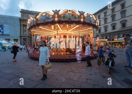 Carosello in Piazza della Repubblica. Firenze. Italia. Foto Stock