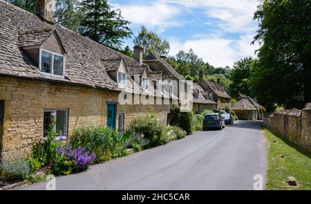 L'attraente villaggio Cotswold di Snowshill, Gloucestershire Foto Stock