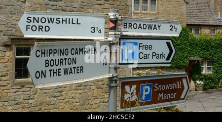L'attraente villaggio Cotswold di Snowshill, Gloucestershire Foto Stock