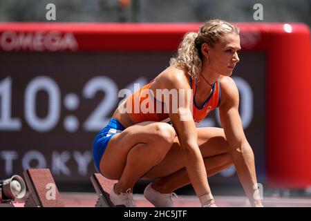 Lieke Klaver partecipa alla semifinale dei 400 metri dei Giochi Olimpici di Tokyo 2020. Foto Stock