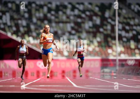 Lieke Klaver partecipa alla semifinale dei 400 metri dei Giochi Olimpici di Tokyo 2020. Foto Stock