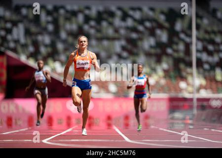 Lieke Klaver partecipa alla semifinale dei 400 metri dei Giochi Olimpici di Tokyo 2020. Foto Stock