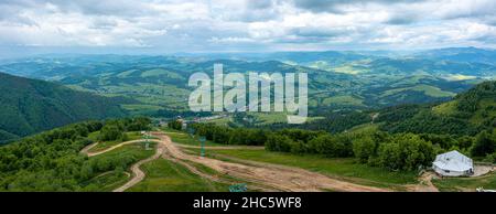 Campagna toscana colline, splendida vista aerea in primavera. Foto Stock