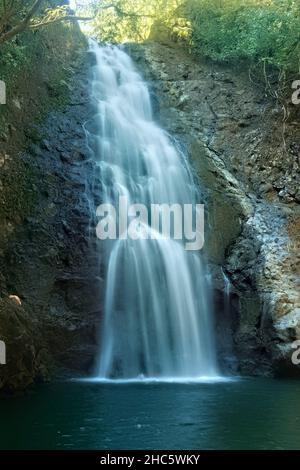 Goditi le cascate di Montezuma Waterfall, Puntarenas, Costa Rica Foto Stock