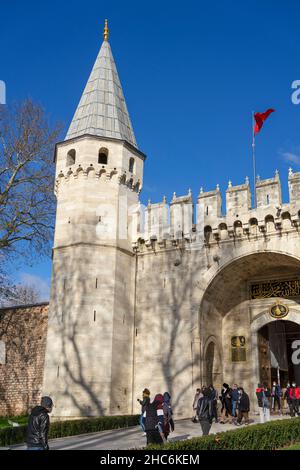 Palazzo Topkapi a Istanbul. Nei secoli 15th e 16th, servì come residenza principale e sede amministrativa dei sultani ottomani. Foto Stock
