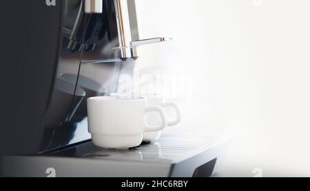 Macchina espresso per preparare caffè fresco con spazio per la copia Foto Stock