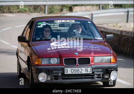 Barcellona, ​​Spain; 23 ottobre 2021: BMW 325i E36 VIII Rallye Platja D'Aro storico in Catalogna Foto Stock