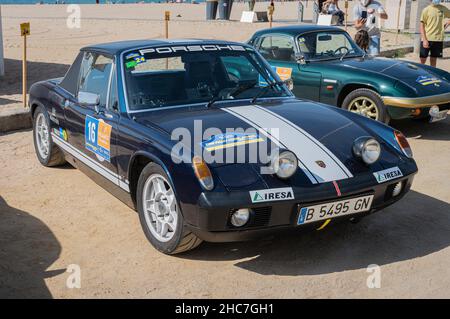 Barcellona, ​​Spain; 3 ottobre 2021: Porsche 914, XVIII Costa Brava Rally storico a Palamos. Foto Stock