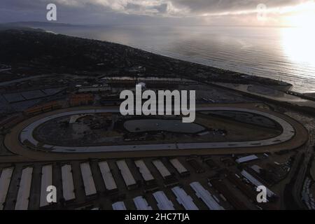 Una vista aerea della zona fieristica e dell'ippodromo del Mar, sabato 25 dicembre 2021, a del Mar, California Foto Stock