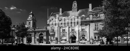 Il Cheshire East Register Office, Memorial Square, Crewe Town, Cheshire, Inghilterra, REGNO UNITO Foto Stock