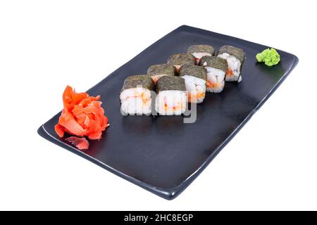 Cucina giapponese - Sushi Roll con gamberi e conger, avocado, Tobiko e formaggio. Sushi roll tempura, cucina giapponese Foto Stock