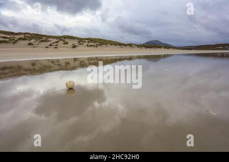 Traigh Uige - la più grande distesa di sabbia sulla costa occidentale di Lewis nelle Ebridi esterne. Foto Stock