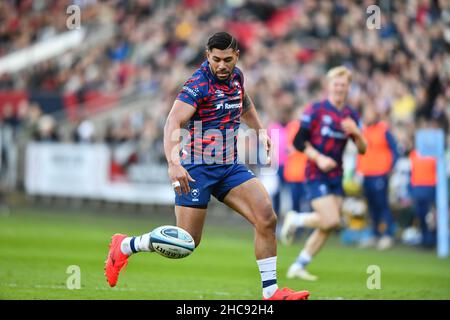 Bristol, Regno Unito. 26th Dic 2021. Charles Piutau di Bristol Bears durante la partita di rugby Gallagher Premiership tra Bristol Rugby e Leicester Tigers ad Ashton Gate, Bristol, Inghilterra, il 26 dicembre 2021. Foto di Scott Boulton. Solo per uso editoriale, licenza richiesta per uso commerciale. Nessun utilizzo nelle scommesse, nei giochi o nelle pubblicazioni di un singolo club/campionato/giocatore. Credit: UK Sports Pics Ltd/Alamy Live News Foto Stock
