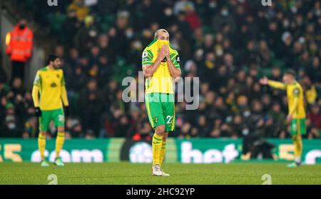 Il Teemu Pukki di Norwich City sembra abbattuto durante la partita della Premier League al Carrow Stadium di Norwich. Data foto: Domenica 26 dicembre 2021. Foto Stock