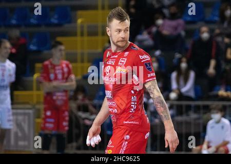 Civitanova Marche, Italia. 26th Dic 2021. Ivan Zaytsv, cucine Lube Civitanova durante Cucine Lube Civitanova vs Kioene Padova, Campionato di Volley Superlega Serie A in Civitanova Marche, Italia, 26 dicembre 2021 Credit: Independent Photo Agency/Alamy Live News Foto Stock