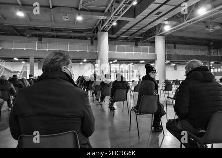 Italia, Malpensa Fiere, vaccino covid vaccino centrale della terza dose Foto Stock