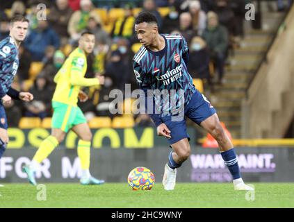 Norwich, Regno Unito. 26th Dic 2021. Gabriel of Arsenal corre con la palla durante la partita della Premier League tra Norwich City e Arsenal a Carrow Road il 26th 2021 dicembre a Norwich, Inghilterra. (Foto di Mick Kearns/phcimages.com) Credit: PHC Images/Alamy Live News Foto Stock