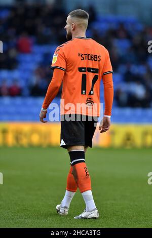 OLDHAM, REGNO UNITO. DICEMBRE 26th Oldham Athletic's Jack Stobbs durante la partita della Sky Bet League 2 tra Oldham Athletic e Scunthorpe Uniti al Boundary Park di Oldham domenica 26th dicembre 2021. (Credit: Eddie Garvey | MI News) Foto Stock