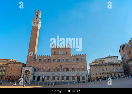 Torre del Mangia a Siena, Italia Foto Stock