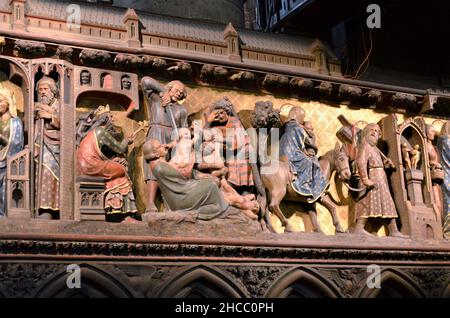 Interno della cattedrale di Notre Dame, Parigi (Francia) Foto Stock