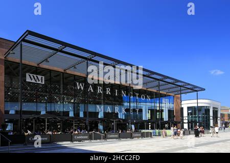 Warrington Market, Time Square, Warrington City Centre, Cheshire, Inghilterra, REGNO UNITO Foto Stock