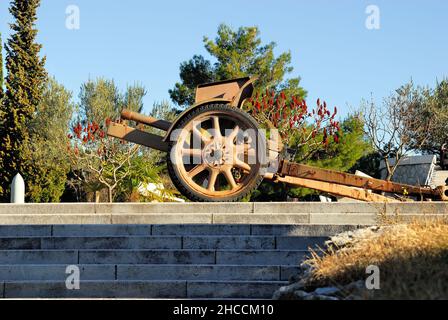 Friuli Venezia Giulia, Italia. Il monumento militare italiano della prima Guerra Mondiale di Redipuglia, Friuli Venezia Giulia, Italia. Ospita i corpi di 100.000 morti in battaglia. Foto Stock