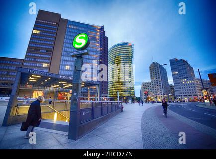 Berlin Mitte Tiergarten Potsdamer Platz Nacht Foto Stock