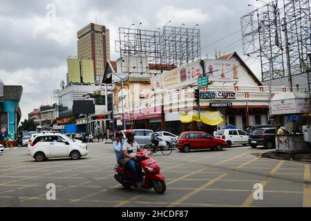 M. G. Road e Brigade Road si trovano nel centro di Bangalore, India. Foto Stock