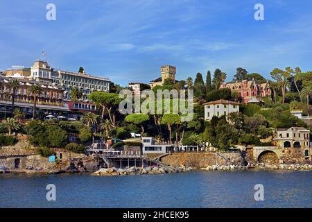 Strada costiera - Riviera dei Fiori - Riviera dei Fiori tra Portofino Rapallo e Camogli Italia, mare Italiano, Mediterraneo. Foto Stock