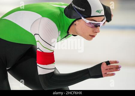 HEERENVEEN, PAESI BASSI - DICEMBRE 28: Femke Kok in competizione durante l'Olimpico Kwalificatie Toernooi a Thialf il 28 Dicembre 2021 a Heerenveen, Paesi Bassi (Foto di Douwe Bijlsma/Orange Pictures) Foto Stock