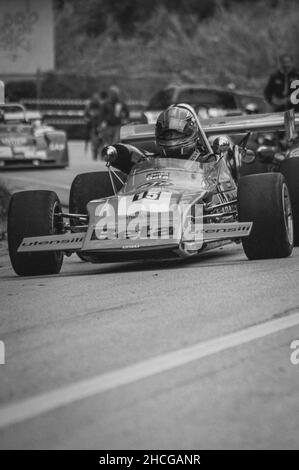 PESARO , ITALIA - OTT 10 - 2021 : VETTURA D'EPOCA F2 MARZO IN GARA A PESARO SAN BARTOLO Foto Stock