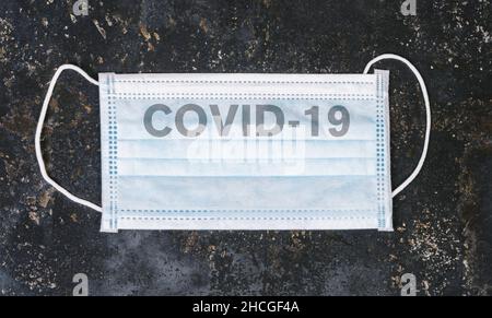 Maschera anti-virus standard per prevenire l'infezione corona COVID-19 e Sars-COV-2 Foto Stock