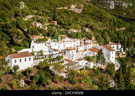 Convento di nostra Signora di Arrabida nel Parco Naturale di Arrabida, Portinho da Arrabida, Setubal, Portogallo Foto Stock