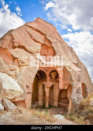 Complesso monastico di Sarica nella valle delle chiese in Cappadocia Foto Stock